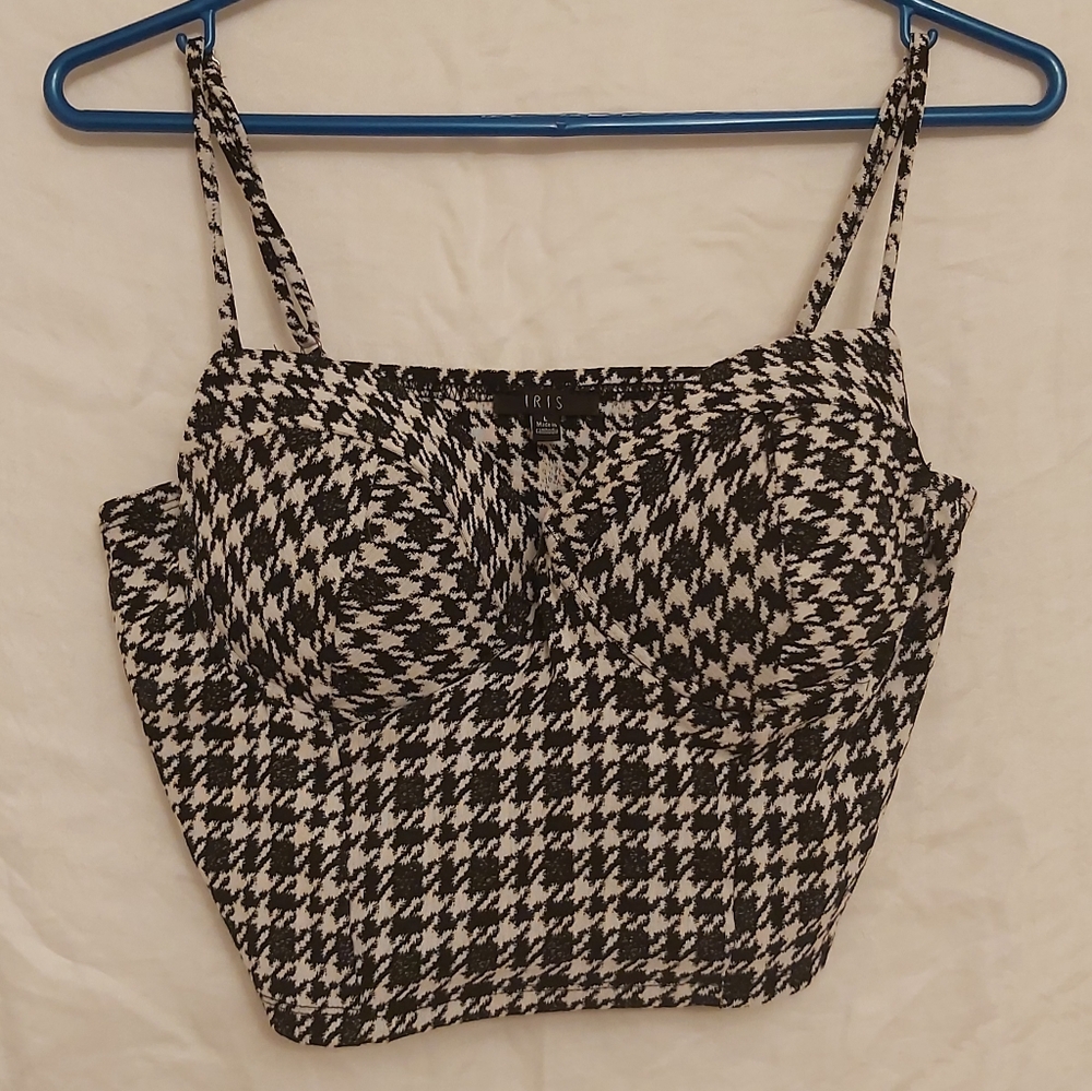 Iris Black and White Houndstooth Crop Top